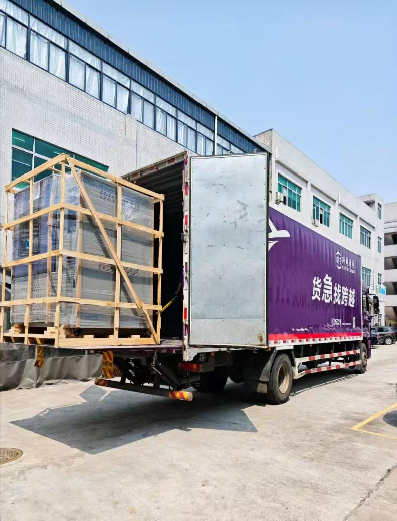 裝車出發 裝車出發